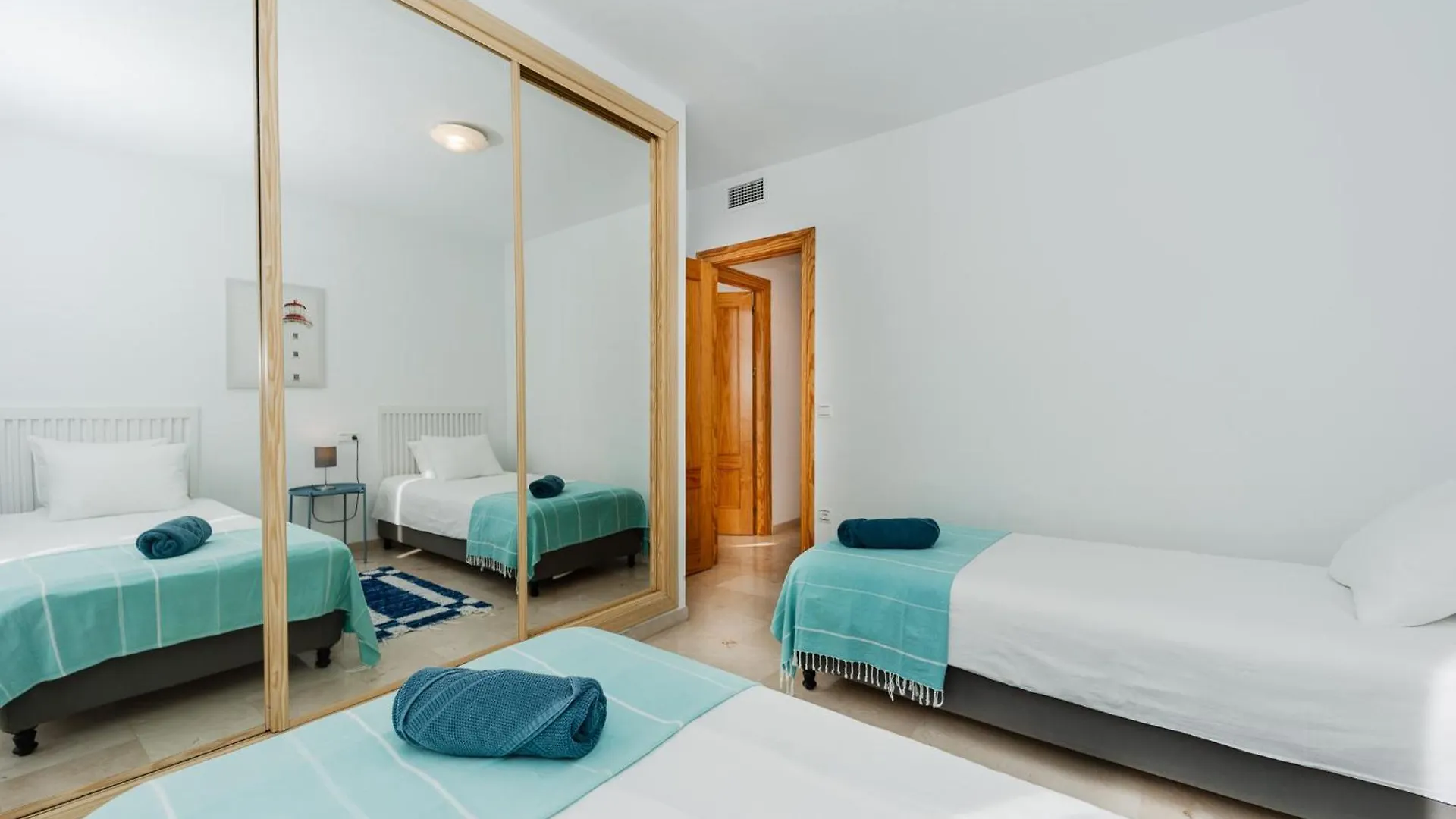 Blue Nautico - Penthouse With Stunning Views Of La Herradura La Herradura  0*, La Herradura (Granada) España