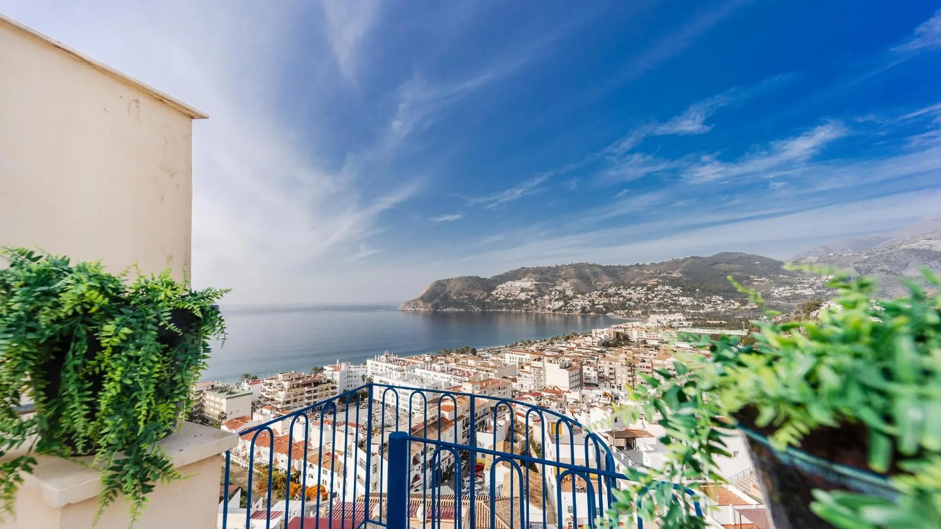 Blue Nautico - Penthouse With Stunning Views Of La Herradura La Herradura  España